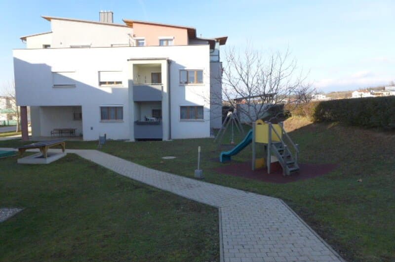 VERMIETET Moderne Wohlfühlwohnung in Ortsrandlage in Weiden am See